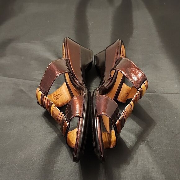 SOFFT ANITA WOMEN'S ROUND OPEN TOE SLIP-ON  WEDGE SANDAL - Picture 11 of 16